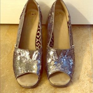 Toms gray/sequined wedges. Size 8
